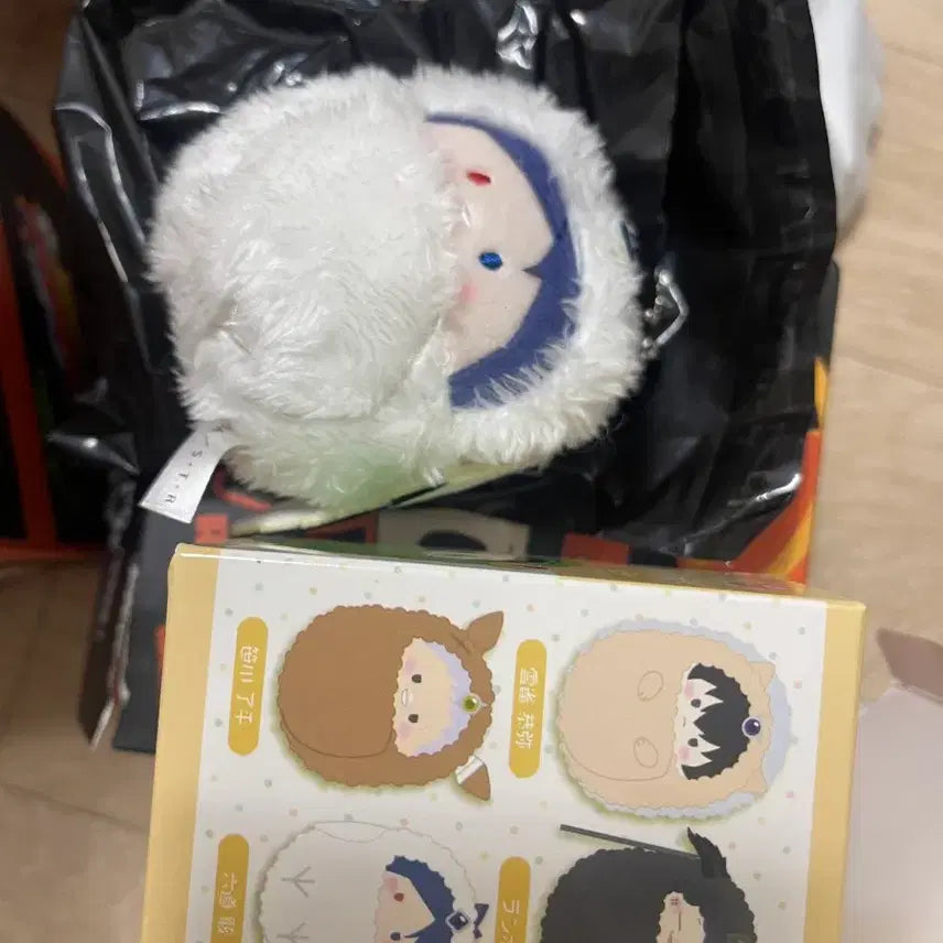 [BUNJANG] Katekyo Hitman Reborn! Mukuro Rokudo Plush Doll, Teru Teru Bozu Badge, and Acrylic Stand Set / 가정교사히트맨리본 가히리 무쿠로 테루테루보즈 타피누이 일괄로팔아요