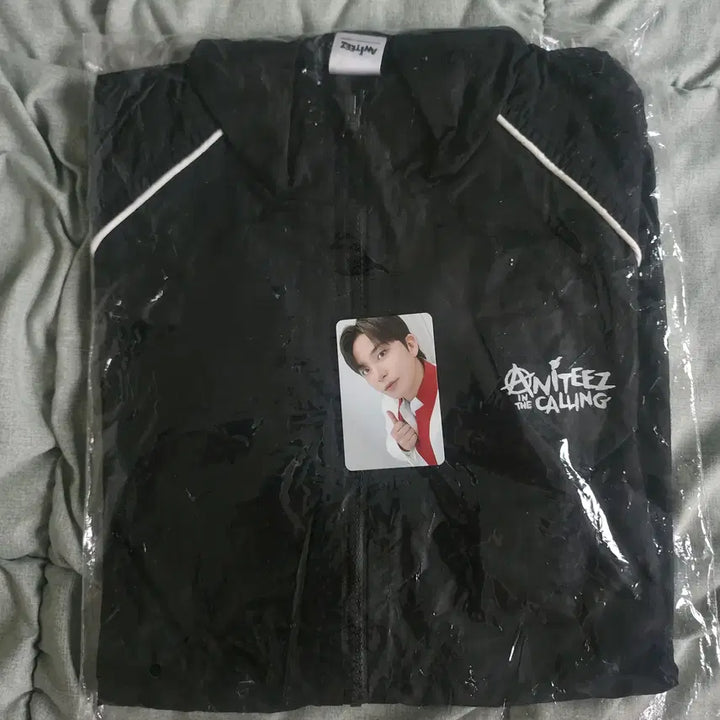 [BUNJANG] ATEEZ 8ROOM Pop-Up Aniteez Windbreaker Jacket Seonghwa San Mingi Hongjoong / 새상품) 에이티즈 바람막이 자켓  팝업 애니티즈 성화 산 민기 홍중