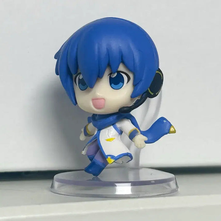 [BUNJANG] Kaito Vocaloid Happy Jump Gacha Mini Figure / 카이토 보컬로이드 해피점프 가챠 미니 피규어