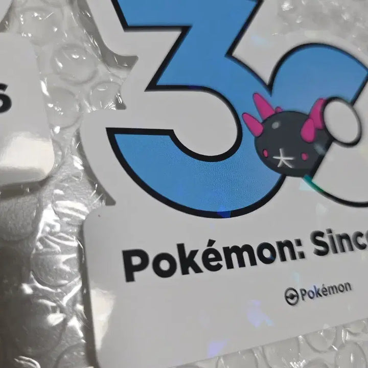[BUNJANG] Pokemon 30th Anniversary Logo Sticker &amp; Murkrow Sticker / 음뱃 해무기 스티커 포켓몬 30주년 로고 스티커 한국 팝업