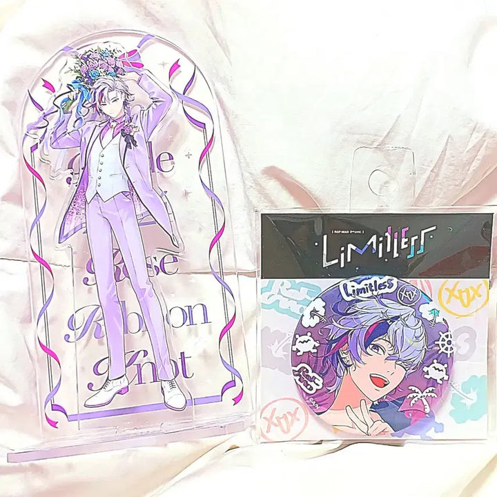 [BUNJANG] Fuwa Minato Nijisanji Virtual YouTuber Acrylic Standee &amp; Can Badge Bundle Set / 로후마오 니지산지 버튜버 후와 미나토 준브라 스탠딩 , 캔뱃지 일괄판매