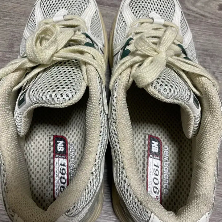 [BUNJANG] New Balance 1906R Green Sneakers / 뉴발란스 1906R 그린 275~280