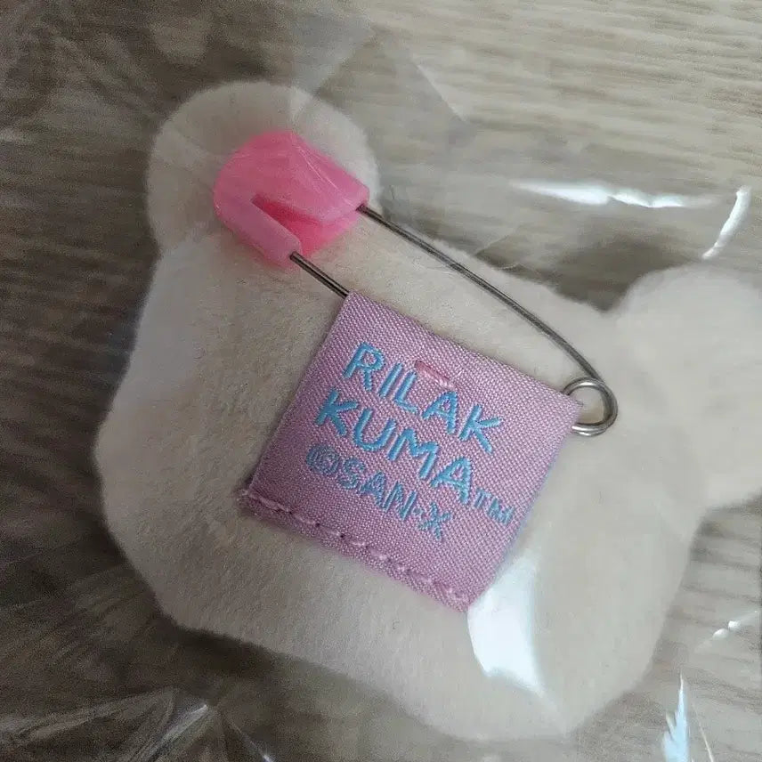 [BUNJANG] Korilakkuma Badge / 코리락쿠마 뱃지