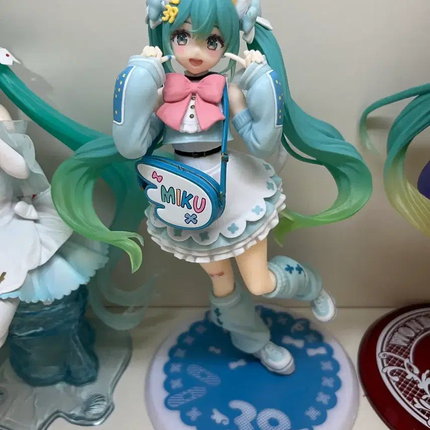 [BUNJANG] Hatsune Miku Figure / 하츠네 미쿠 피규어