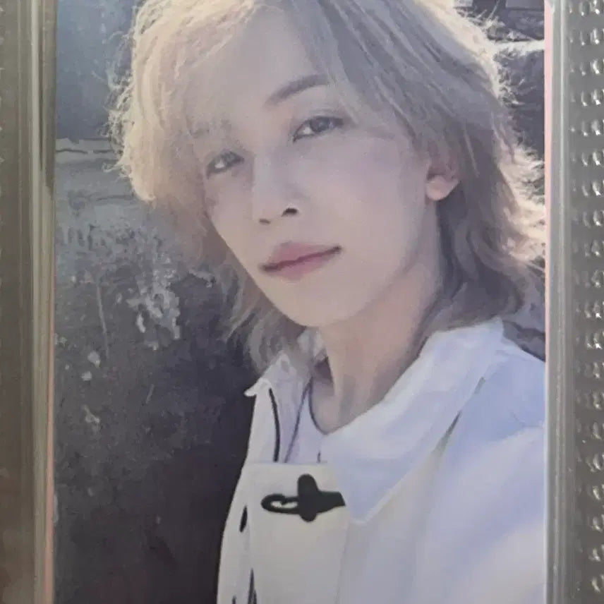 [BUNJANG] SEVENTEEN Yoon Jeonghan Lucky Draw Photocard / 교보문고 10주년 럭드 윤정한 포카 팔아요