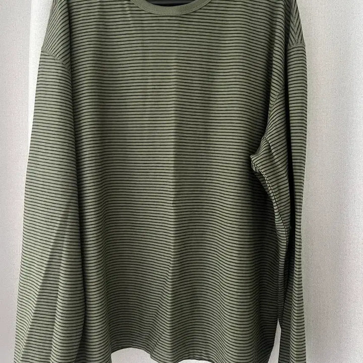 [SOLD OUT] 쿠어 다잉 핀 스트라이프 롱 슬리브 티셔츠 (워시드그린)