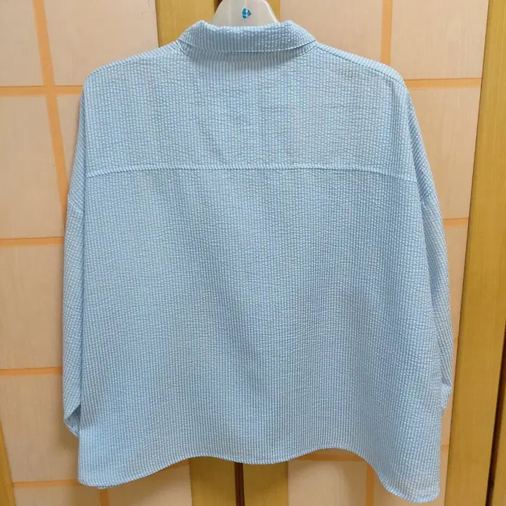 [BUNJANG] Sky Blue Seersucker Oversized Fit Shirt / 하늘색 엠보싱(시어서커)오버핏 셔츠