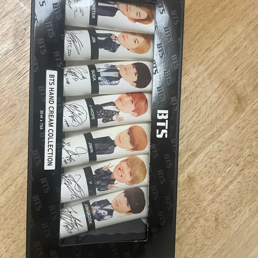 [BUNJANG] BTS VT Cosmetics Signature Hand Cream Set (7 Types) / 방탄소년단 VT 제품, 핸드크림 7종세트