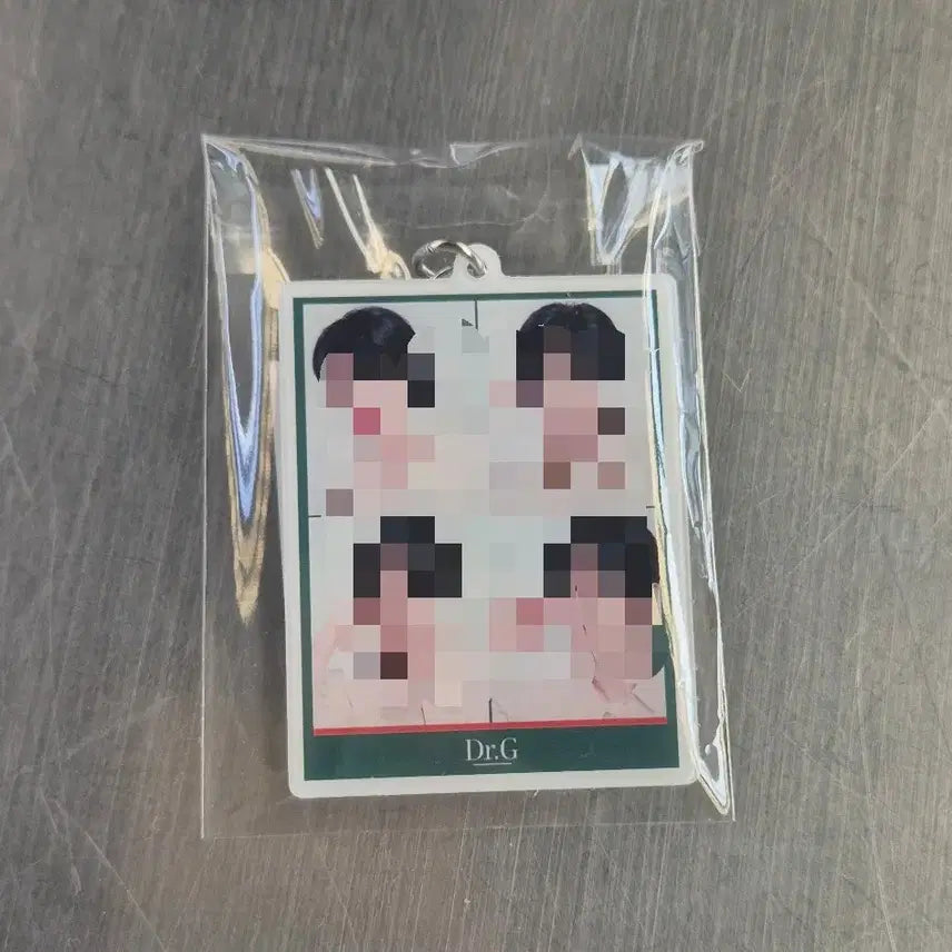 [BUNJANG] Byun Woo Seok Dr.G 4-Cut Photo Keyring / 변우석 닥터지 네컷 키링