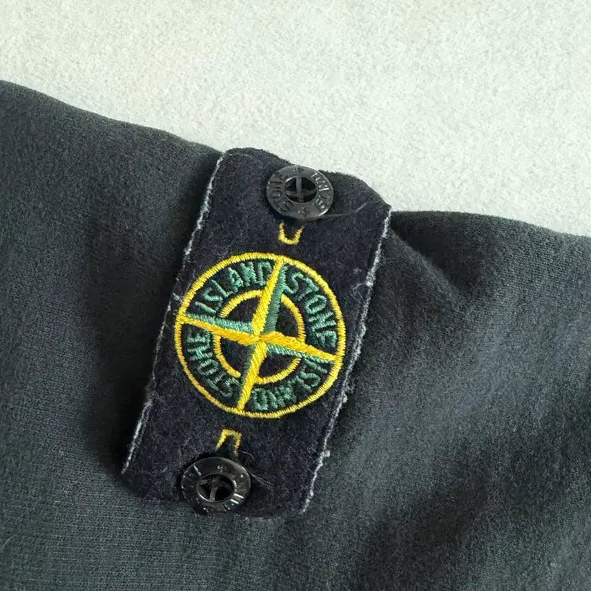[BUNJANG] Stone Island Sweatshirt Black Size A12 / 스톤아일랜드 맨투맨 블랙 A12