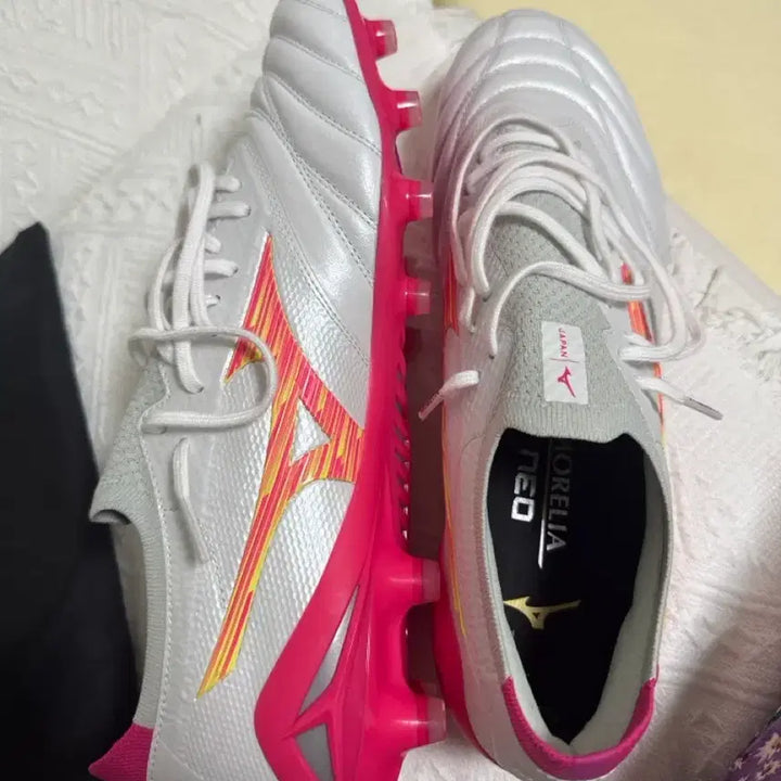 [BUNJANG] Mizuno Morelia Neo IV Beta JPN MD FG Soccer Cleats / 미즈노 모렐리아 네오 IV 베타 JPN MD