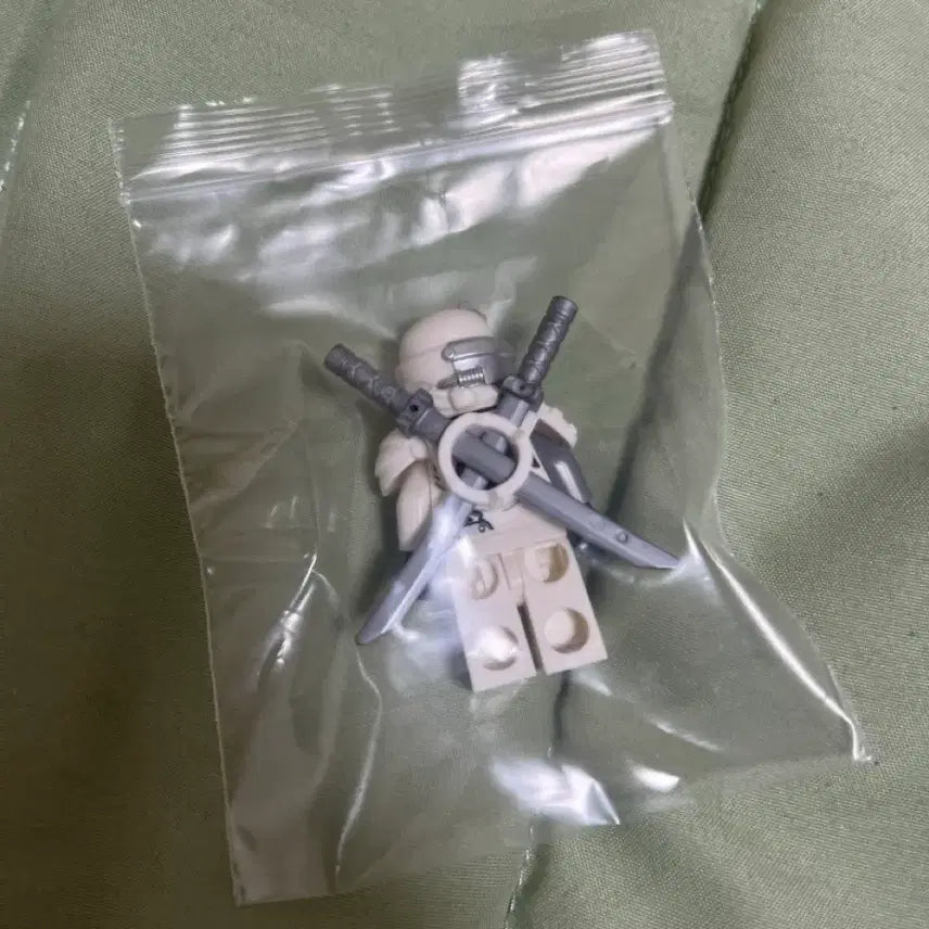 [BUNJANG] LEGO Ninjago 5004938 White Crystal / 레고 닌자고 5004938 화이트크립터 팝니다