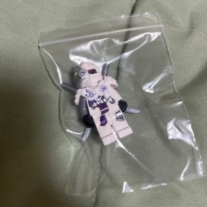 [BUNJANG] LEGO Ninjago 5004938 White Crystal / 레고 닌자고 5004938 화이트크립터 팝니다