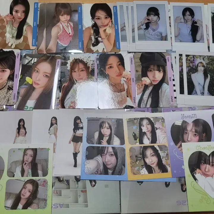 [BUNJANG] tripleS Chaeyeon Seoyeon Seoa Photocard Bundle Set / (현물) 트리플에스 포카 미공포 오브젝트 미개봉 개봉앨범 구성품 양도