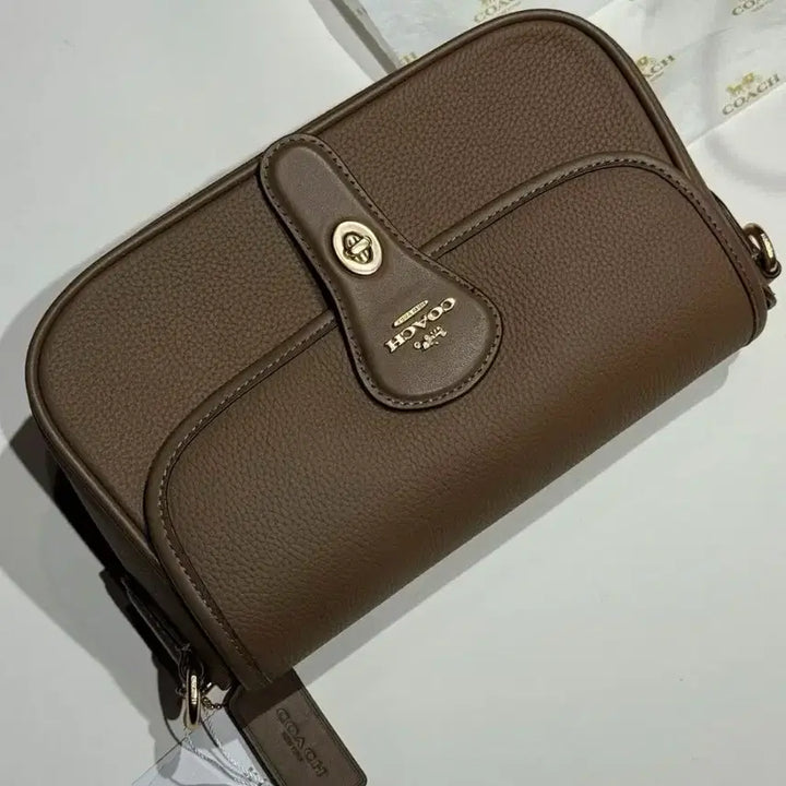 [BUNJANG] Coach Hadley Vintage Baguette Shoulder Bag / 코치 Hadley 빈티지 바게트 숄더백 [화이트,브라운,블랙]