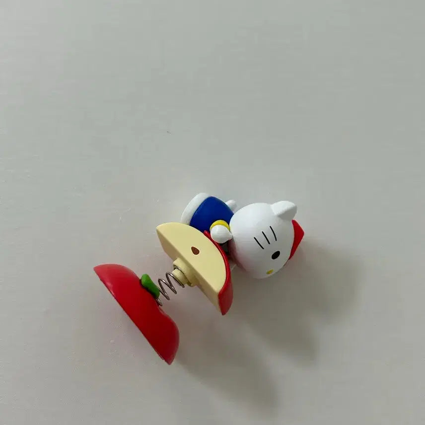 [BUNJANG] Hello Kitty Apple Spring Figure (Unsealed) / 헬로키티 사과 스프링 장식 피규어 단순개봉