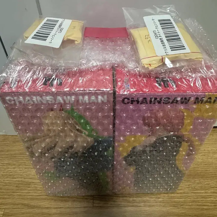 [BUNJANG] Chainsaw Man Makima &amp; Power Sealed Figure with Clear Acrylic Stand / 미개봉) Taito 파워 / 마키마 투명 아크릴발판