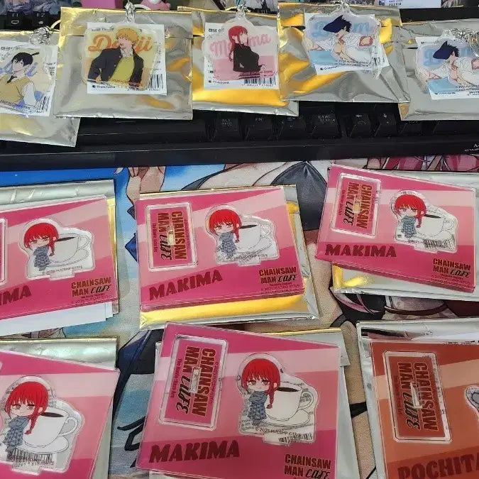 [BUNJANG] Chainsaw Man Cafe Makima &amp; Lege Acrylic Keyring &amp; Standee / 체인소맨 카페 교환 판매 마키마 레제