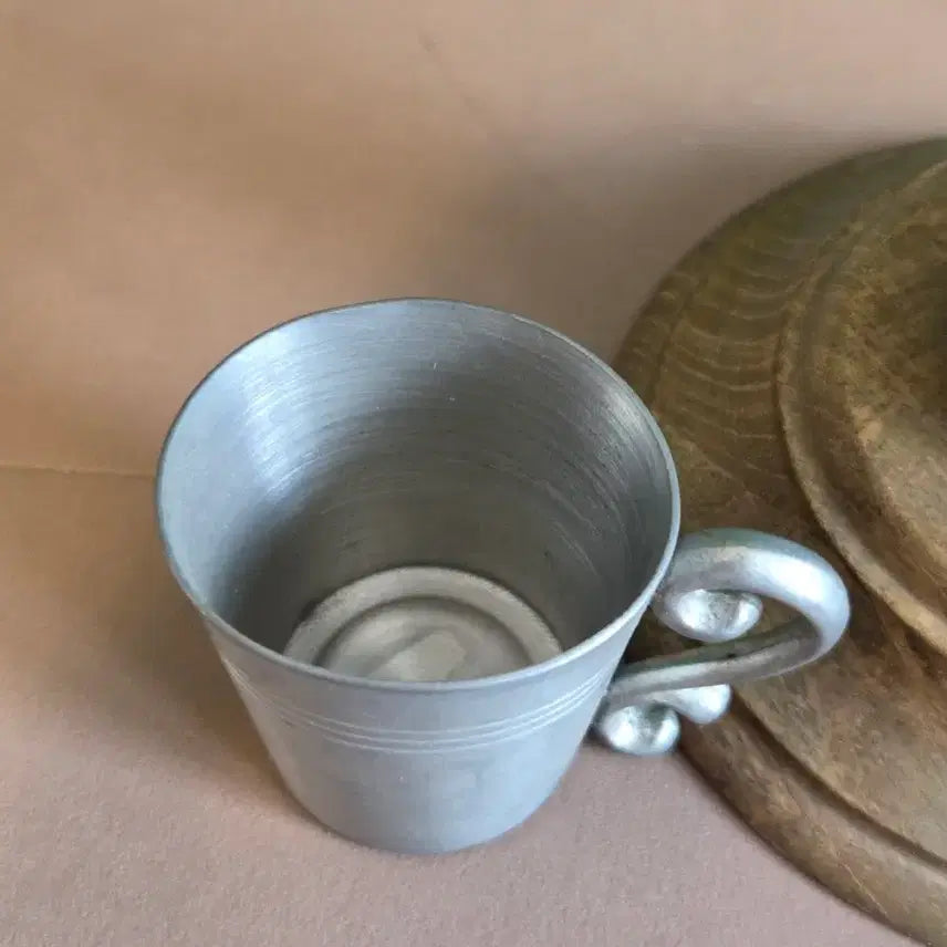 [SOLD OUT] 엔틱소품.독일 엔틱 주석 잔 걸이