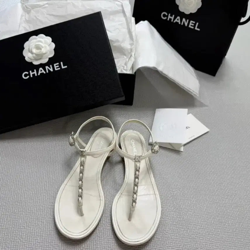 [BUNJANG] Chanel Sandals Size 37 / (정품) 샤넬 샌들 (37)