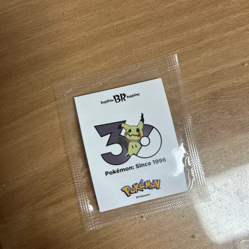 [BUNJANG] Baskin Robbins Pokemon Cutiefly Sticker / 배스킨라빈스 배라 포켓몬스터 따라큐 스티커 띠부씰