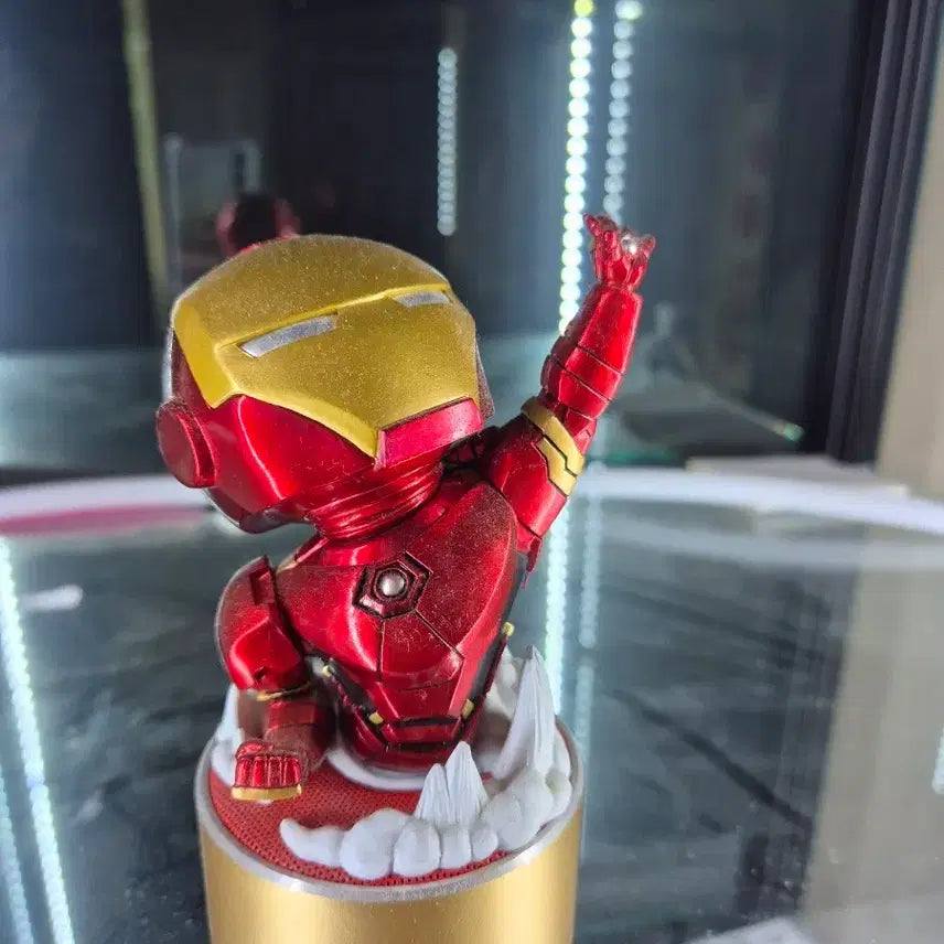 [BUNJANG] Iron Man Figure Pop-up Stand / 아이언맨 피규어 팝업 스탠드