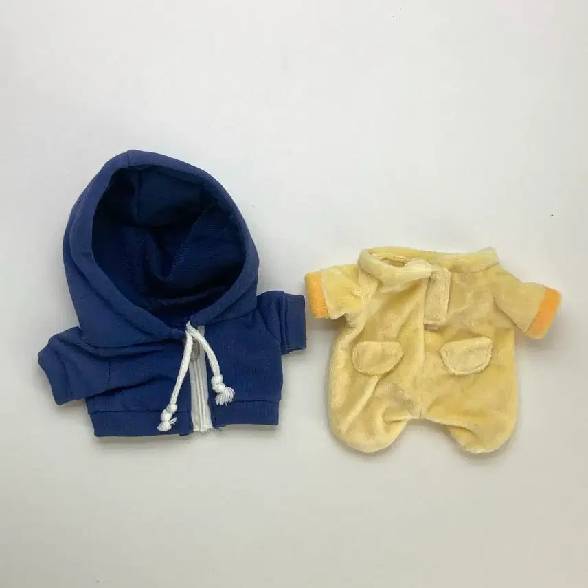 [BUNJANG] 20cm Doll Clothes 8-Piece Bundle Set (Doll Included) / 20cm 인형 옷 8벌 일괄 (인형포함)