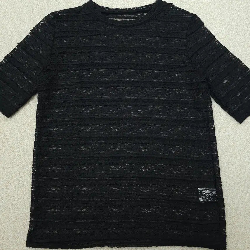 [BUNJANG] Pigment See-Through Lace Short-Sleeve T-Shirt Black / (F)피그먼트 여성 반팔 티셔츠 시스루 레이스 블랙 J18W3684