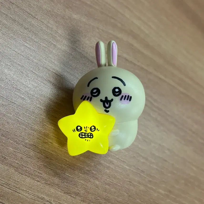 [BUNJANG] Chiikawa Starry Light Usagi Gacha Figure / 치이카와 먼작귀 별과 함께 라이트 우사기 가챠