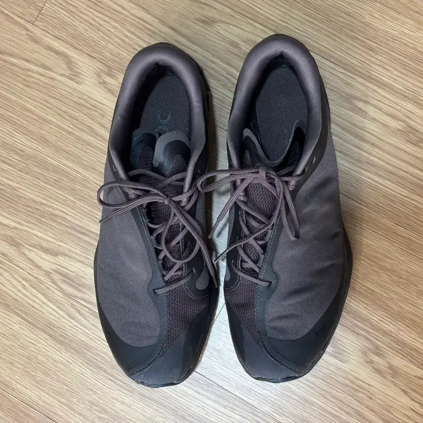 [BUNJANG] On Running x Post Archive Faction Cloudventure Peak Sneakers (260) / 온 러닝 x 포스트 아카이브 팩션 스니커즈 (260)