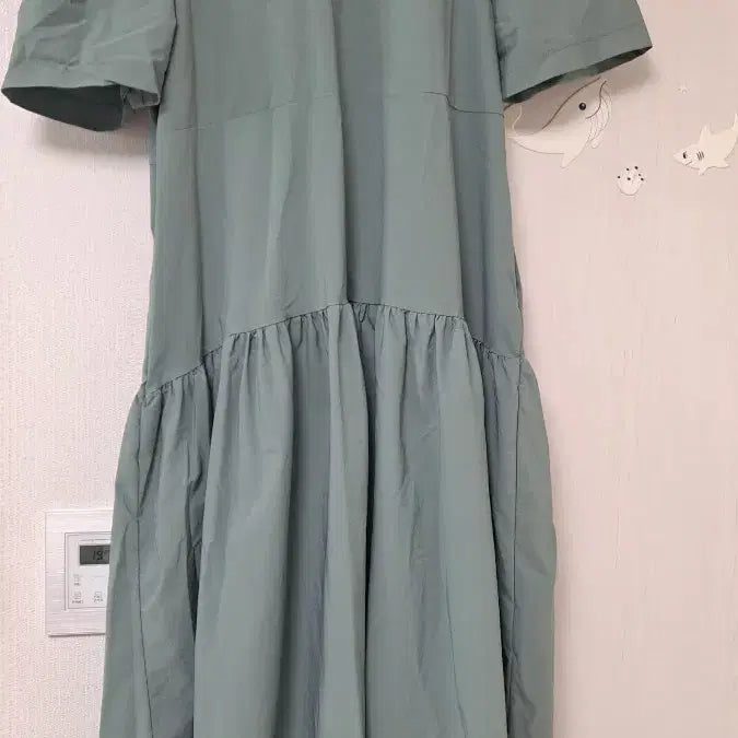 [BUNJANG] INVEST V-Neck Mint Frill Dress / 브이넥 민트  프릴 원피스free