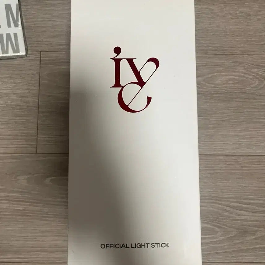 [BUNJANG] IVE Official Light Stick / [미개봉, 새제품] 아이브 IVE 응원봉