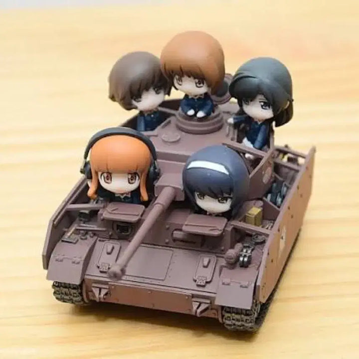 [BUNJANG] Fairdot Girls und Panzer Type 4 Medium Tank Figure / (페어닷)걸즈앤판처 4호전차 피규어