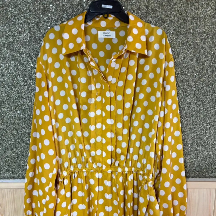 [SOLD OUT] 스튜디오톰보이 도트 원피스 free사이즈