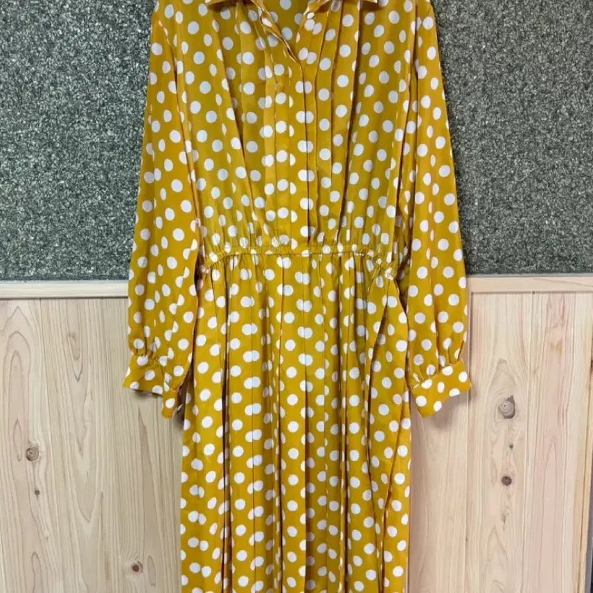 [SOLD OUT] 스튜디오톰보이 도트 원피스 free사이즈
