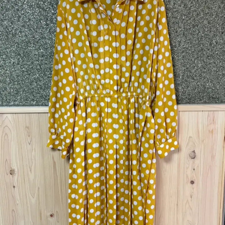 [SOLD OUT] 스튜디오톰보이 도트 원피스 free사이즈
