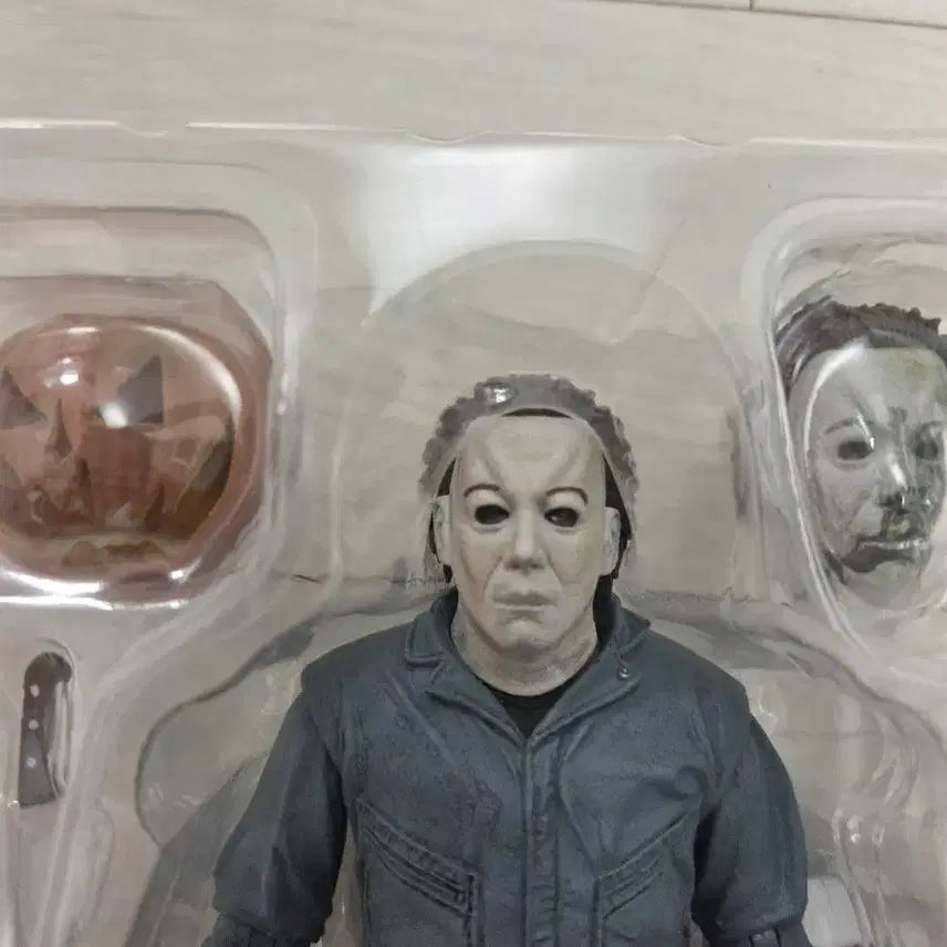 [BUNJANG] NECA Halloween 6 Michael Myers Action Figure / 네카 할로윈6 마이클 마이어스