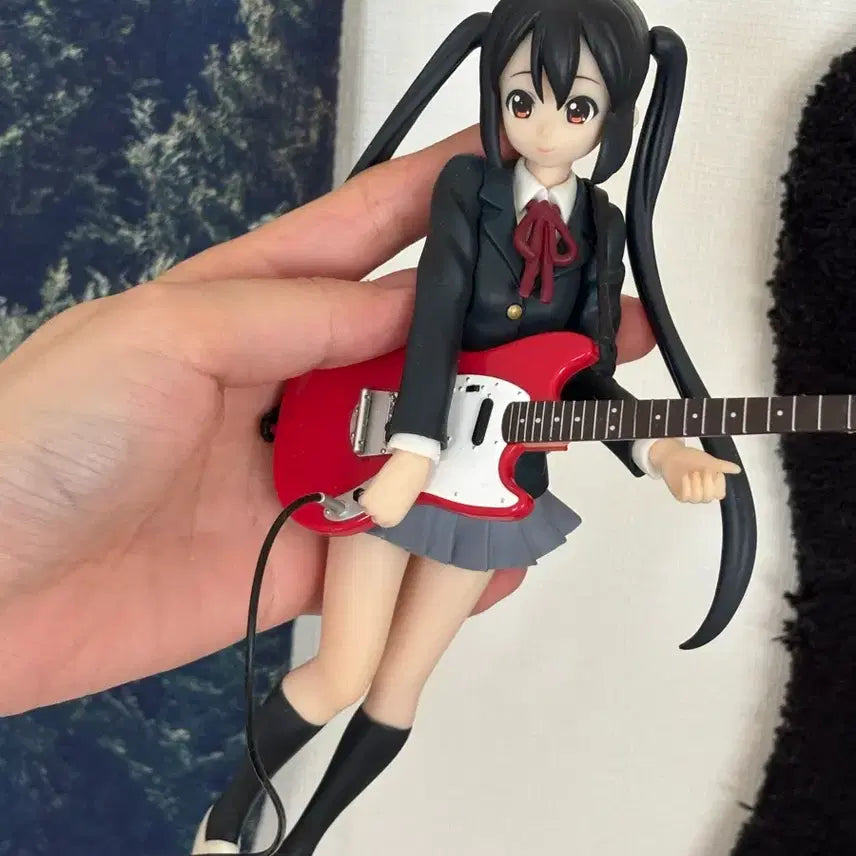 [BUNJANG] K-On! Azusa Nakano Guitar Figure / 고전 케이온 아즈사 기타 피규어