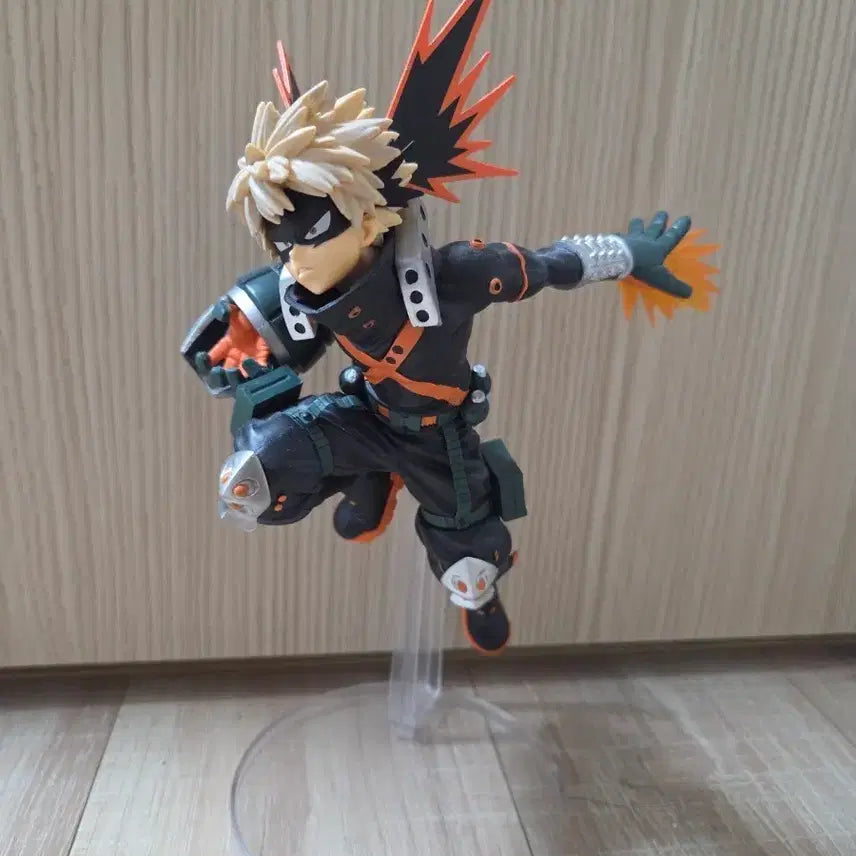 [BUNJANG] Katsuki Bakugo Figure / 바쿠고 피규어2