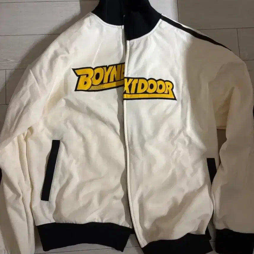 [BUNJANG] BOYNEXTDOOR WEGO Collaboration Hoodie (M) / 보이넥스트도어 wego 옷