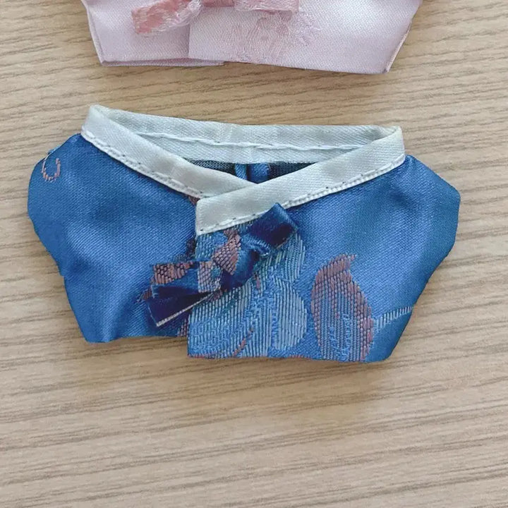 [BUNJANG] Stray Kids LeeKnow Rabbit Hanbok 10cm Doll Clothes / 스트레이키즈 스키즈 스키주 리빗, 리노, 10cm인형옷 한복