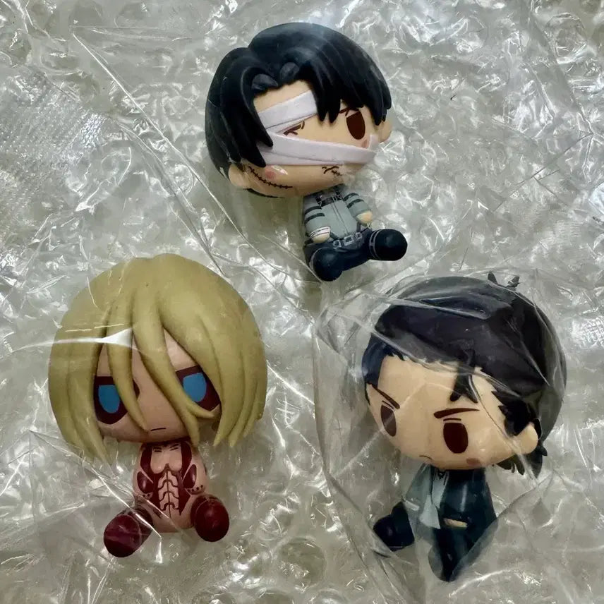 [BUNJANG] Attack on Titan Chocokko 3종 Set (Unsealed) / 진격의거인 제일복권 초코노코 3종 미개봉 일괄판매합니다.