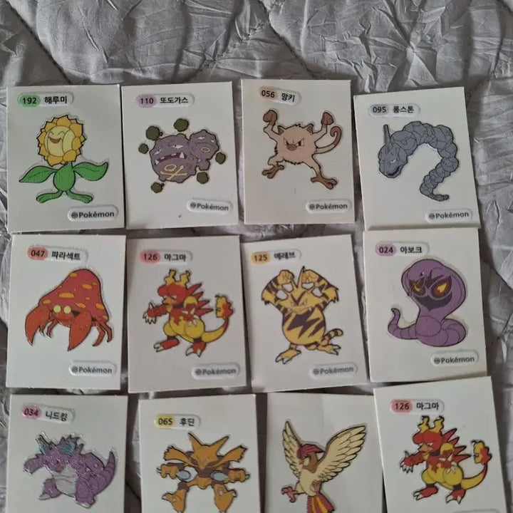 [BUNJANG] Pokemon Bread Stickers 12-Piece Set / 포켓몬스터 띠부띠부씰 12종세트
