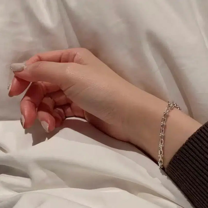 [BUNJANG] Tiffany &amp; Co. Silver Bracelet with Box / 티파니앤코 은색 팔찌 박스포함