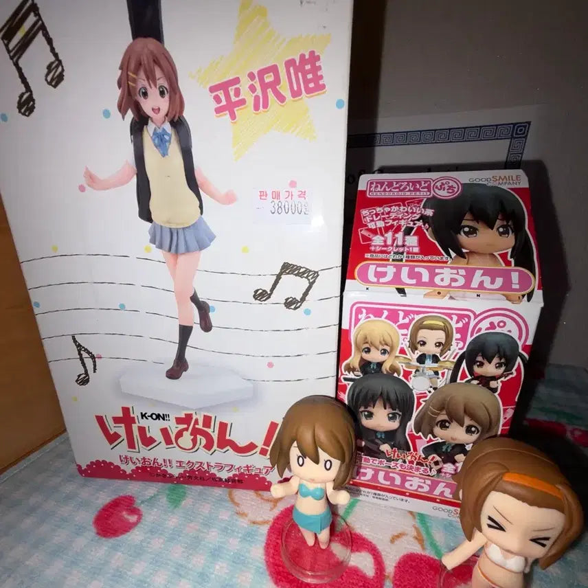 [BUNJANG] K-On! Yui Hirasawa &amp; Ritsu Tainaka Figure Bundle / 고전 미소녀 희귀 단순 개봉 케이온 피규어 케이온 푸치 일괄 유이 리츠