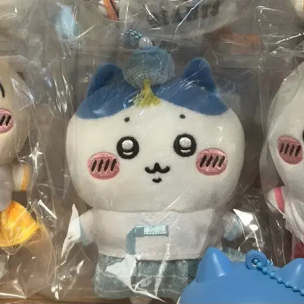 [BUNJANG] Chiikawa Hachiware Usagi Korean Traditional Clothing Mascot / 먼작귀 치이카와 하치와레 우사기 한복 마스코트