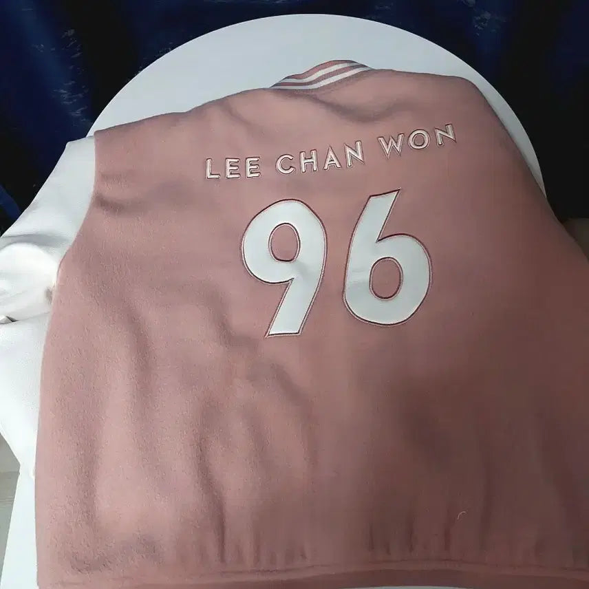 [BUNJANG] Lee Chan Won Official Baseball Jacket (M) / 이찬원 공식 야구 점퍼 (M)