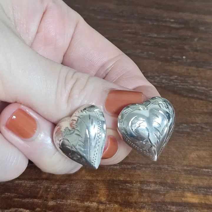 [BUNJANG] Vintage Thai Bold Silver Heart Earrings / 태국 빈티지 볼드한 실버 하트 귀걸이