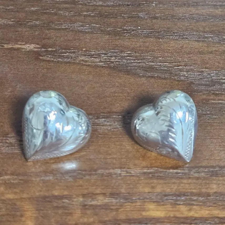 [BUNJANG] Vintage Thai Bold Silver Heart Earrings / 태국 빈티지 볼드한 실버 하트 귀걸이