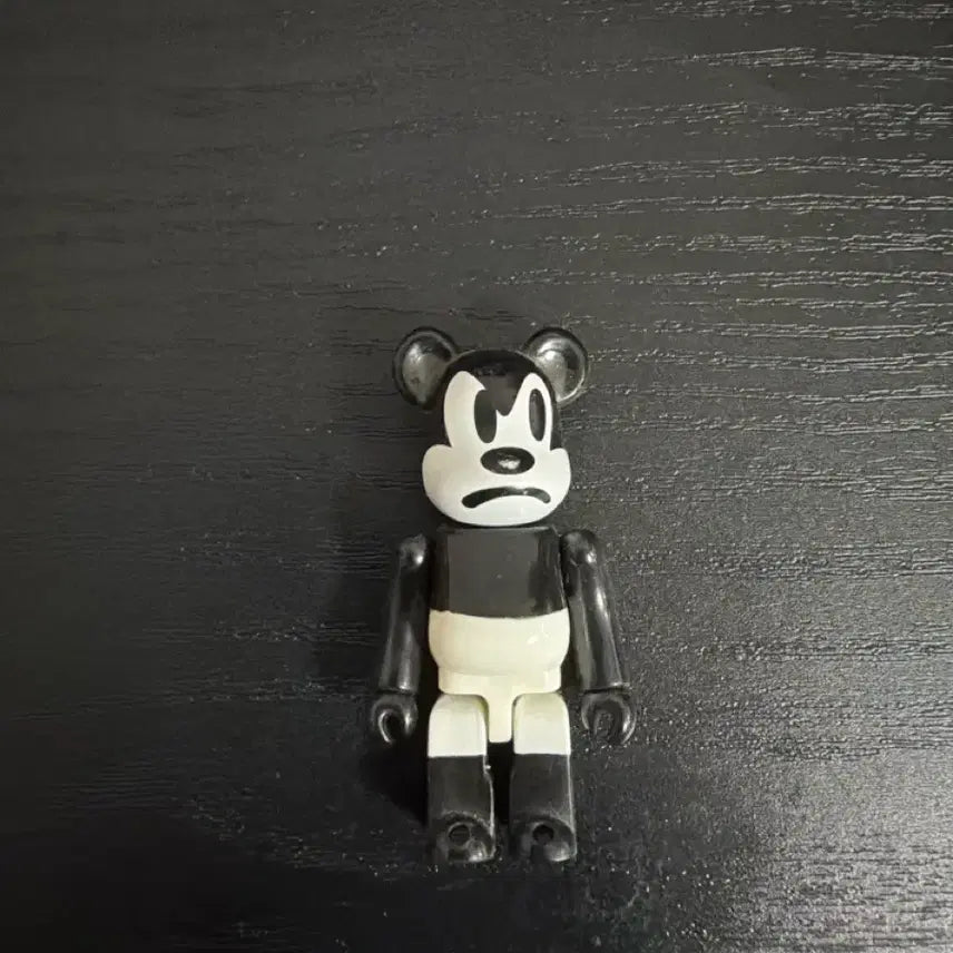 [BUNJANG] Stussy x Bearbrick Figure / 스투시 베어브릭 입니다